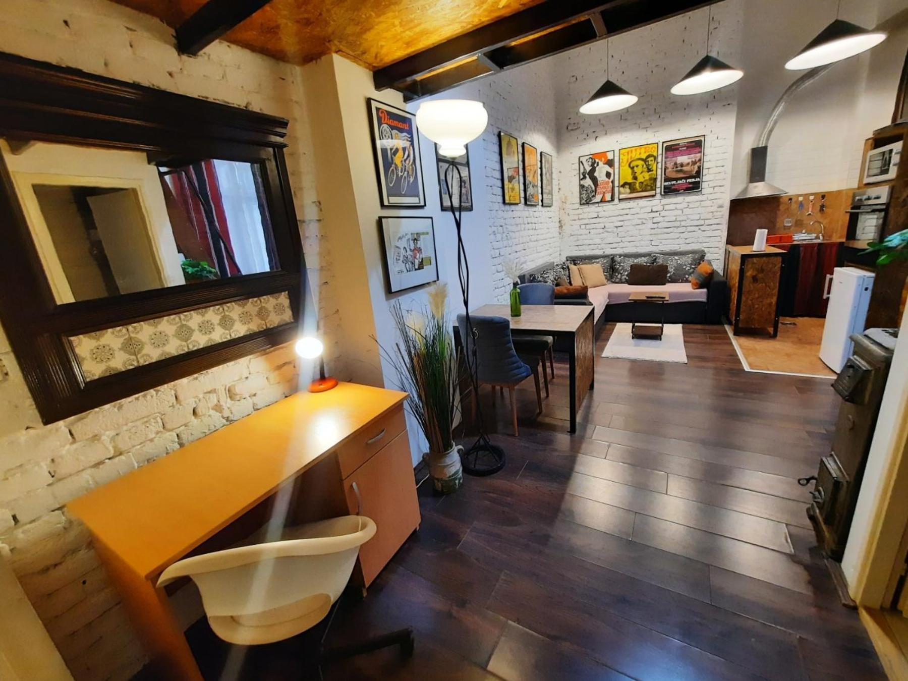 Authentic Belgrade Centre - Split Level Loft With Patio In Courtyard Leilighet Eksteriør bilde