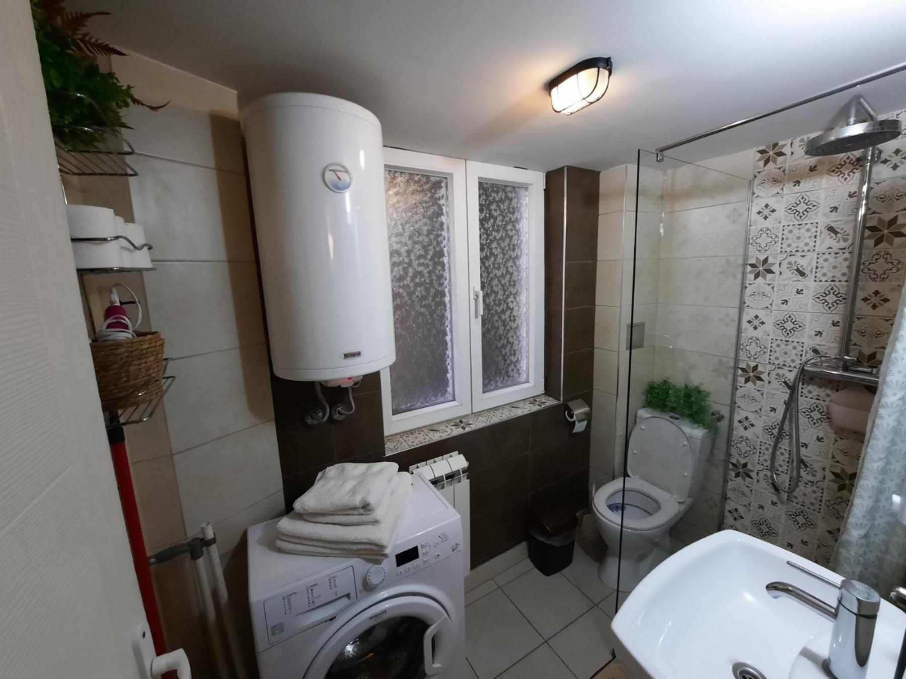 Authentic Belgrade Centre - Split Level Loft With Patio In Courtyard Leilighet Eksteriør bilde