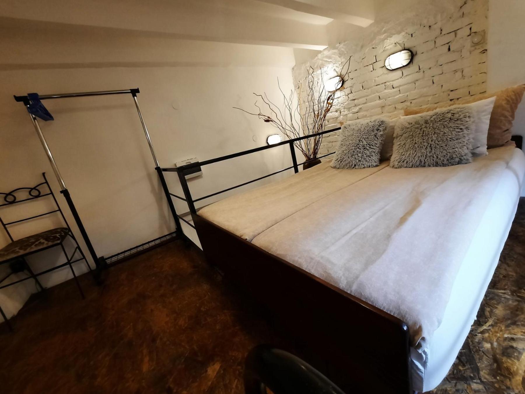 Authentic Belgrade Centre - Split Level Loft With Patio In Courtyard Leilighet Eksteriør bilde