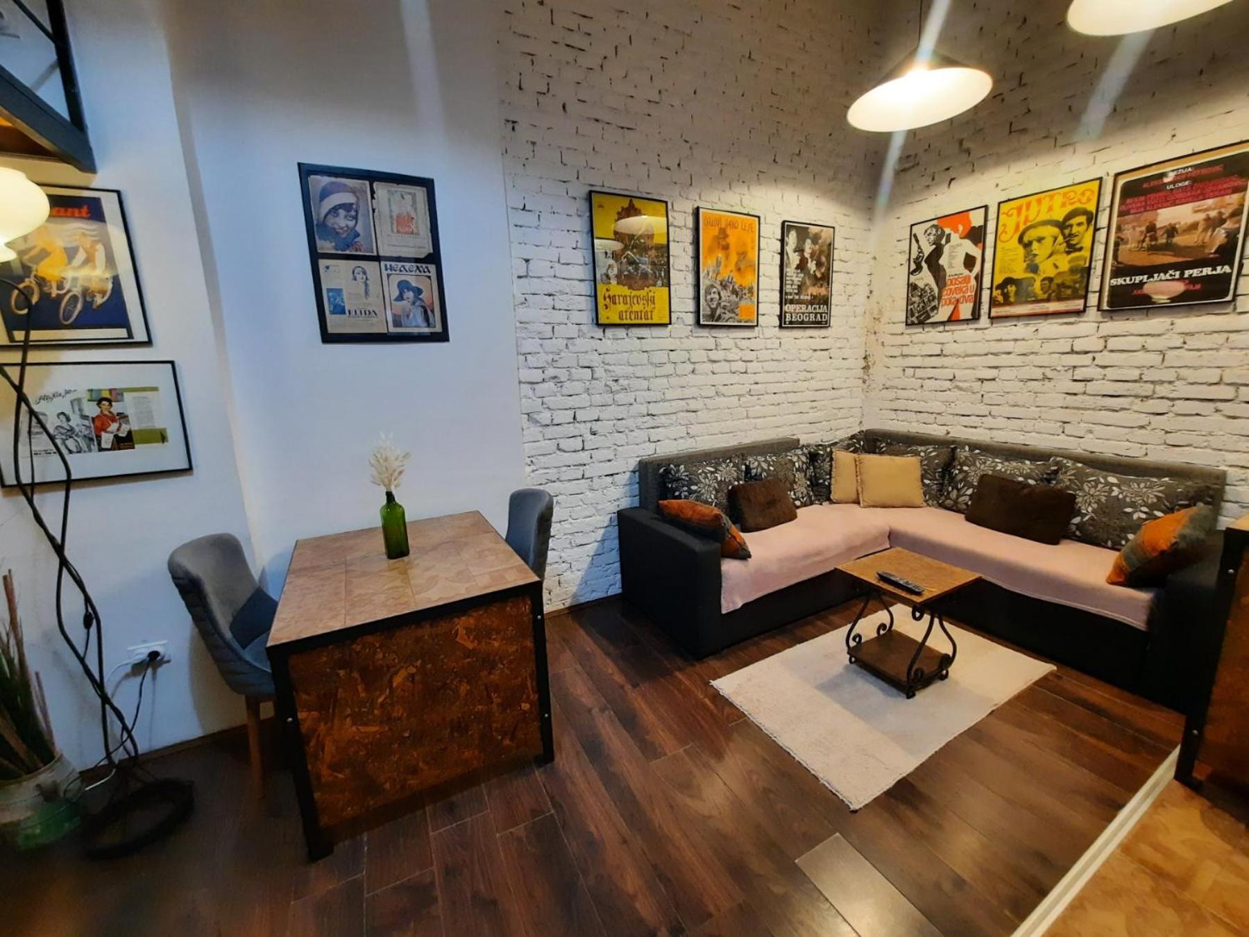 Authentic Belgrade Centre - Split Level Loft With Patio In Courtyard Leilighet Eksteriør bilde