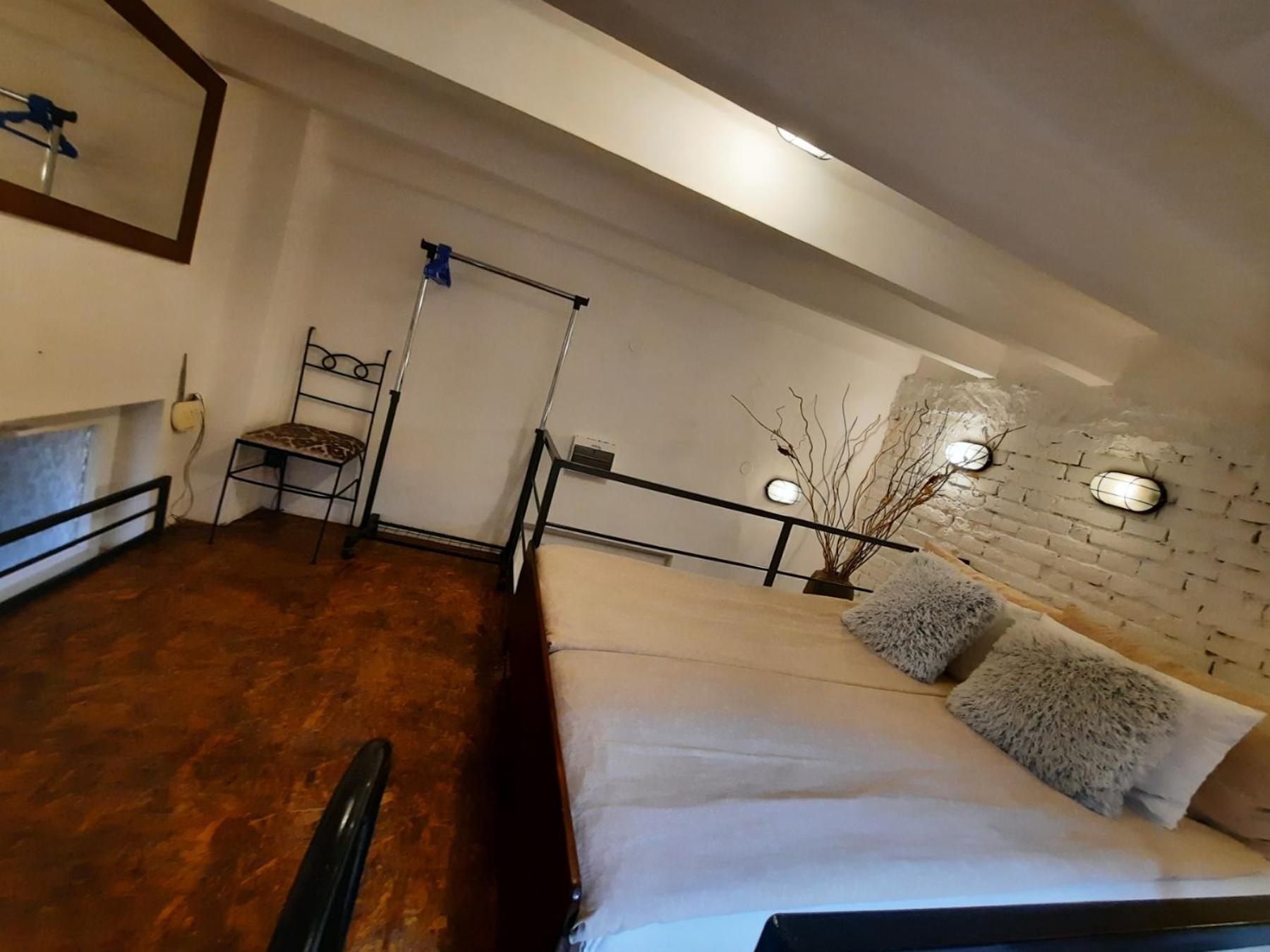 Authentic Belgrade Centre - Split Level Loft With Patio In Courtyard Leilighet Eksteriør bilde