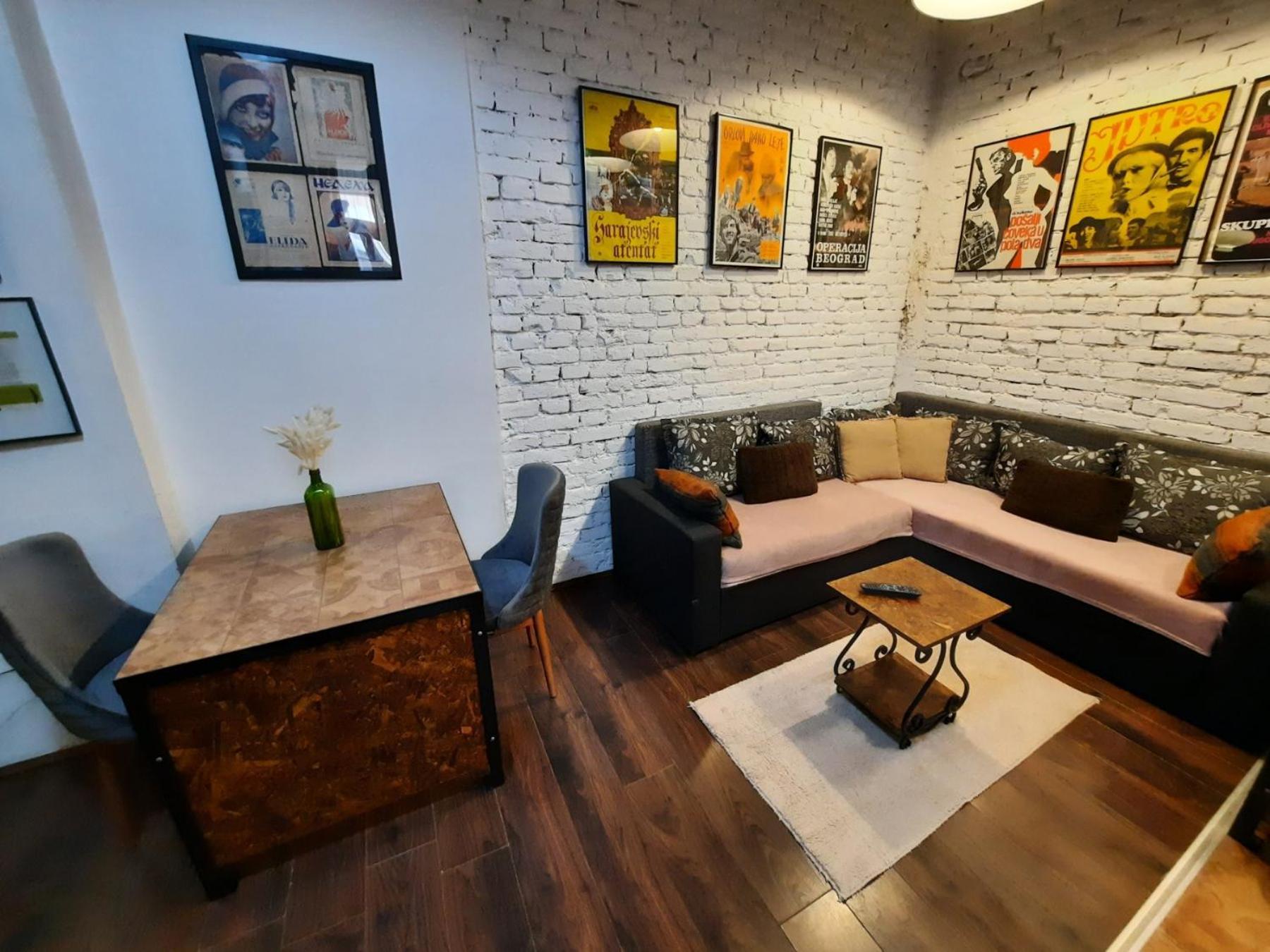 Authentic Belgrade Centre - Split Level Loft With Patio In Courtyard Leilighet Eksteriør bilde